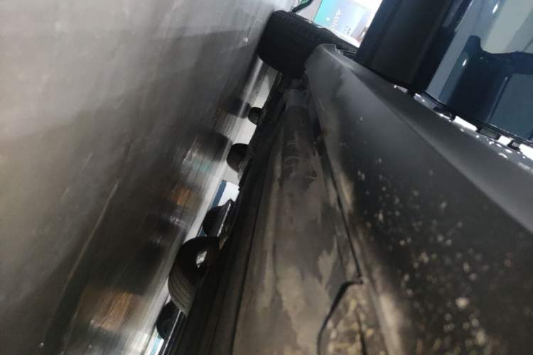 Used Porsche Macan 2021 Macan 2.0T Right Side Sill