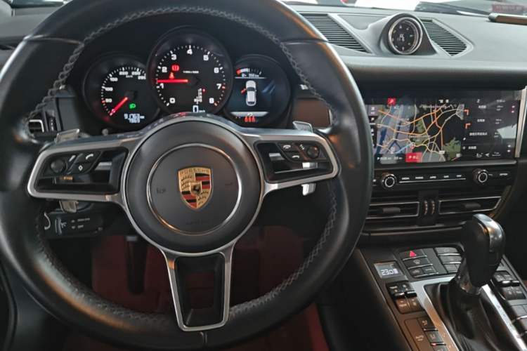 Used Porsche Macan 2021 Macan 2.0T Steering Wheel