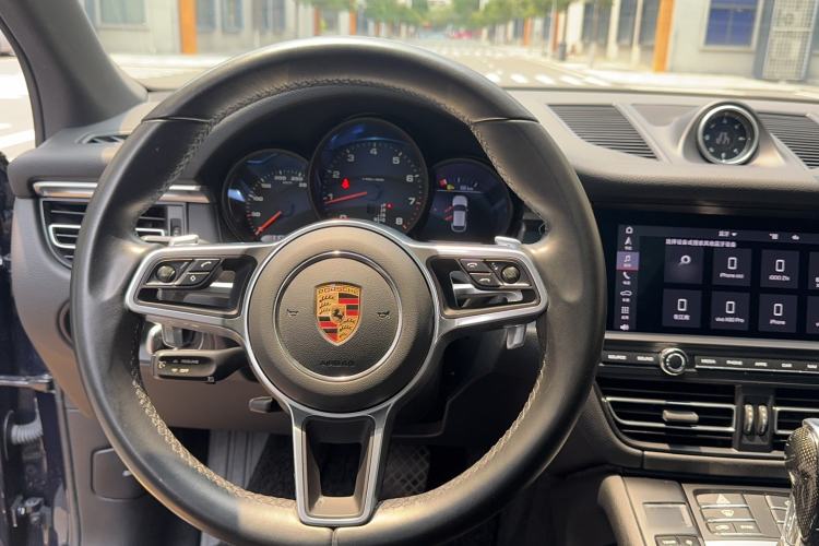 Used Porsche Macan 2021 Macan 2.0T Steering Wheel