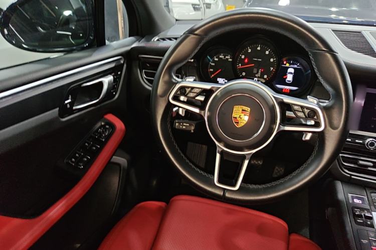 Used Porsche Macan 2021 Macan 2.0T Steering Wheel