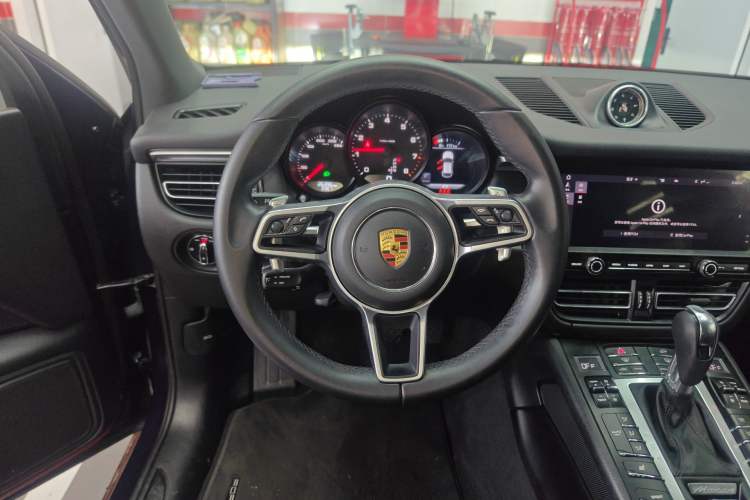Used Porsche Macan 2021 Macan 2.0T Steering Wheel