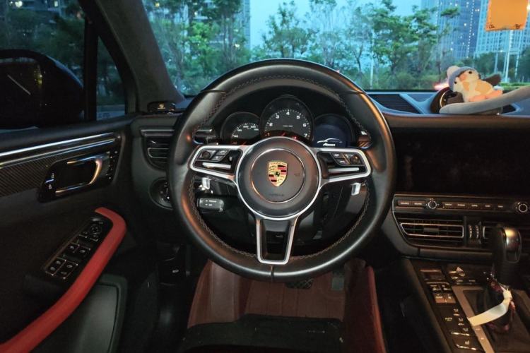 Used Porsche Macan 2021 Macan 2.0T Steering Wheel