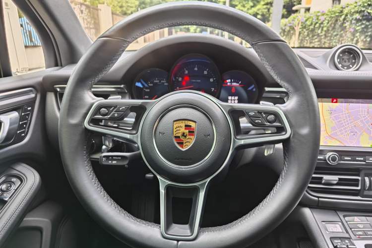 Used Porsche Macan 2021 Macan 2.0T Steering Wheel