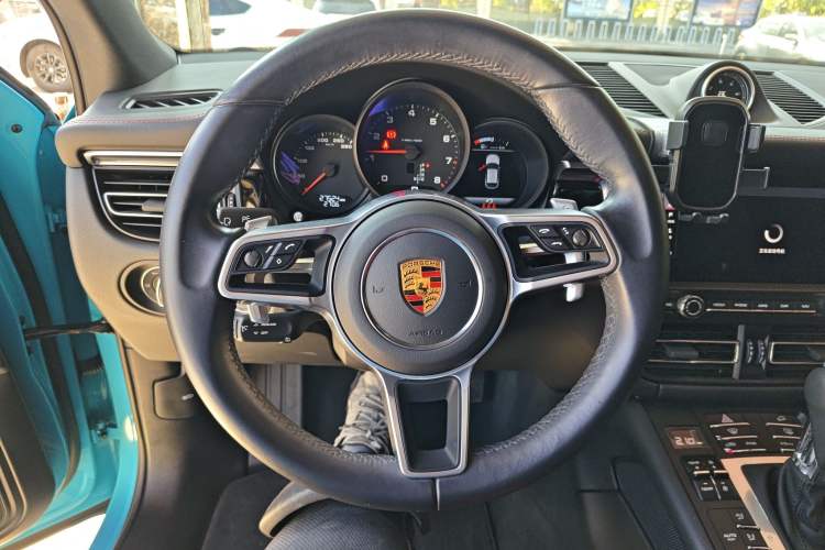 Used Porsche Macan 2021 Macan 2.0T Steering Wheel