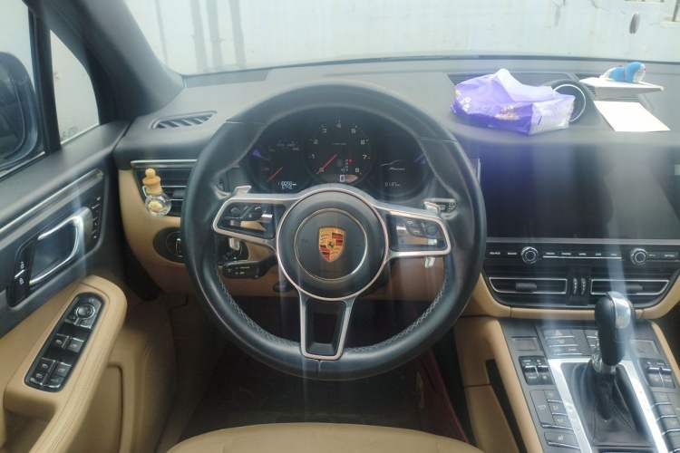 Used Porsche Macan 2021 Macan 2.0T Steering Wheel