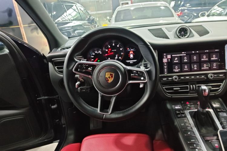 Used Porsche Macan 2021 Macan 2.0T Steering Wheel