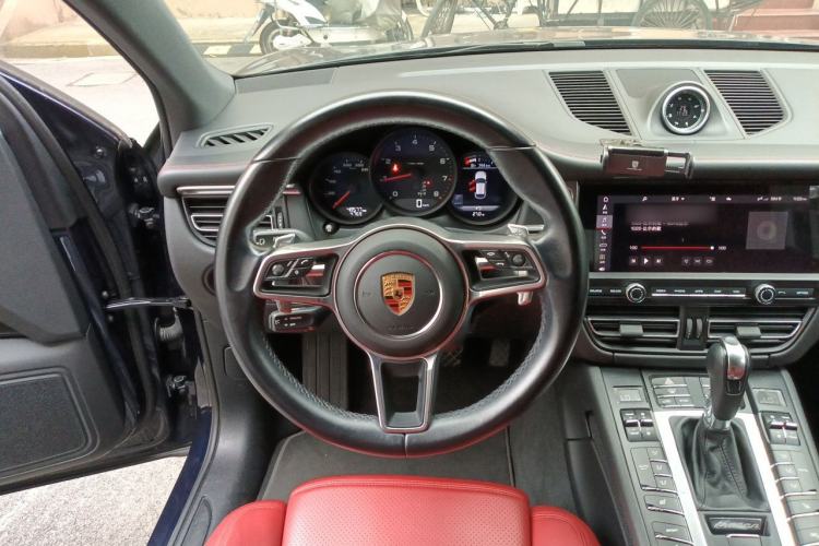 Used Porsche Macan 2021 Macan 2.0T Steering Wheel