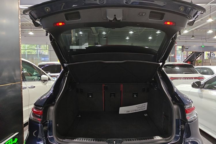 Used Porsche Macan 2021 Macan 2.0T Trunk