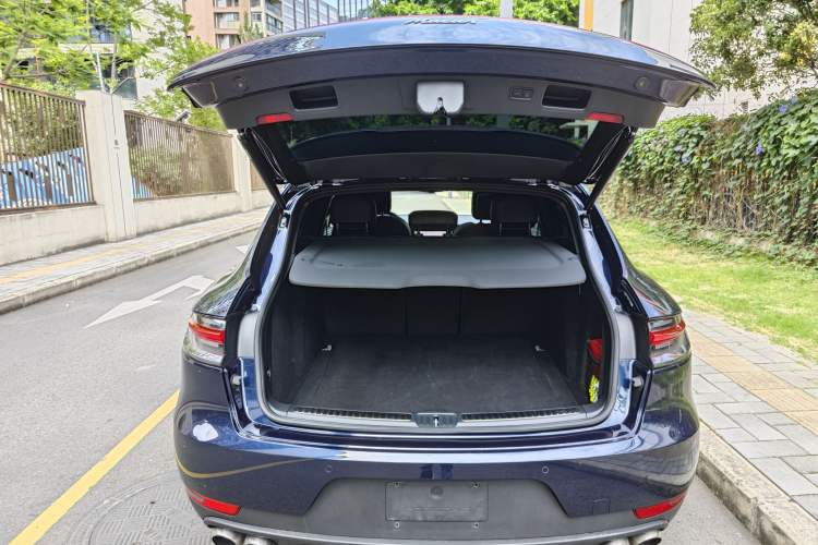 Used Porsche Macan 2021 Macan 2.0T Trunk