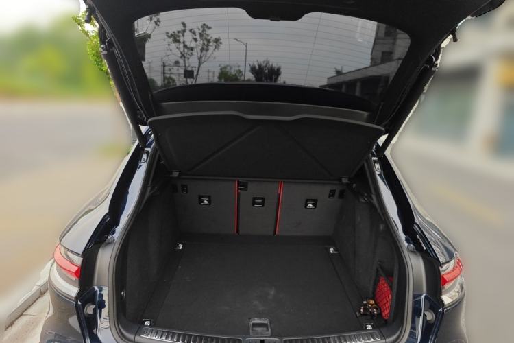 Used Porsche Macan 2021 Macan 2.0T Trunk