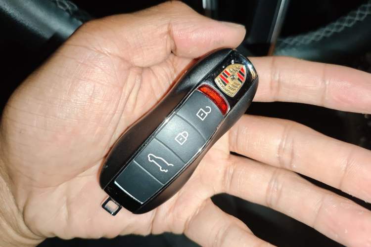 Used Porsche Macan 2021 Macan 2.0T Vehicle Key