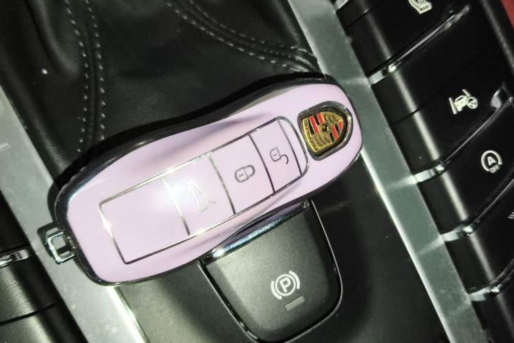 Used Porsche Macan 2021 Macan 2.0T Vehicle Key