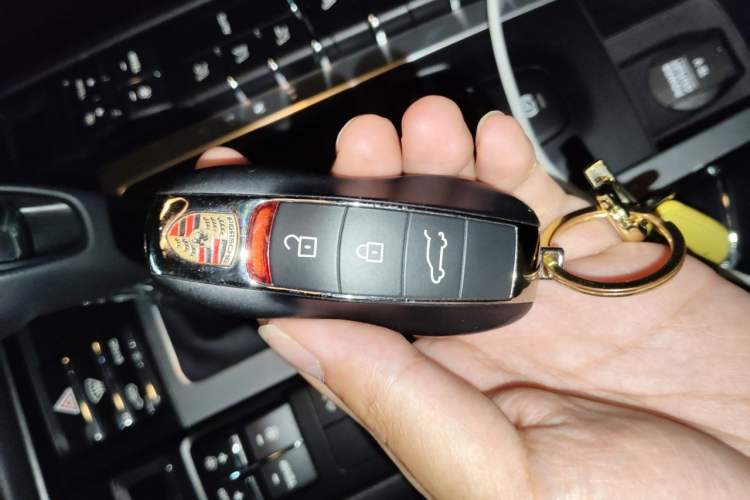 Used Porsche Macan 2021 Macan 2.0T Vehicle Key