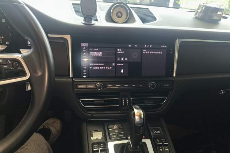 Used Porsche Macan 2021 Macan 2.0T Audio And AC Panel