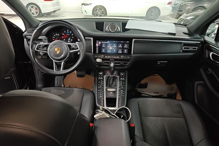 Used Porsche Macan 2021 Macan 2.0T Center Console