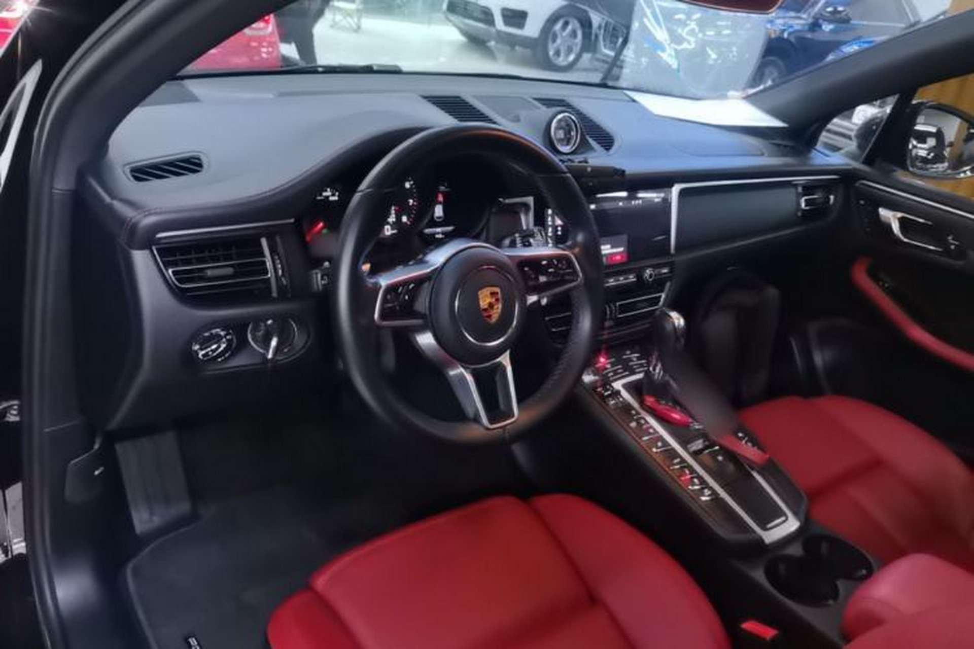 Used Porsche Macan 2021 Macan 2.0T Center Console