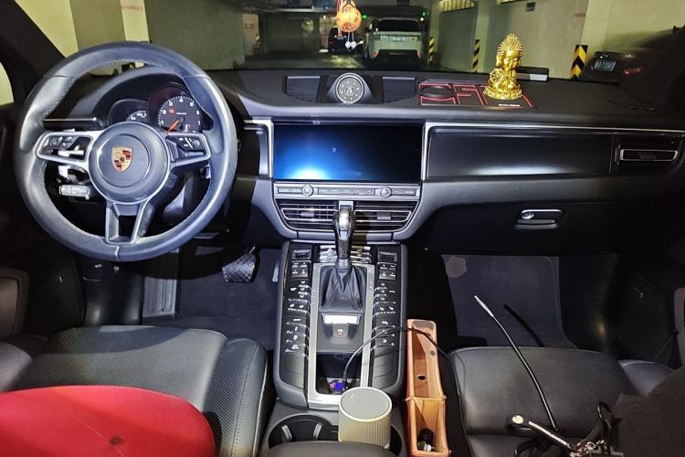 Used Porsche Macan 2021 Macan 2.0T Center Console