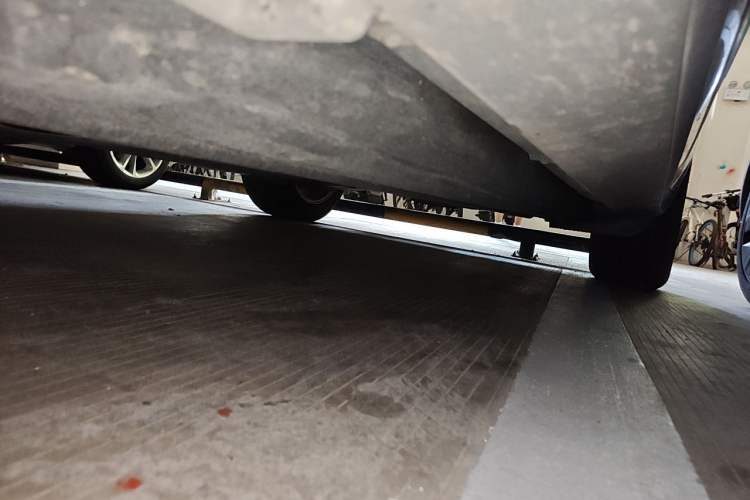 Used Porsche Macan 2021 Macan 2.0T Chassis Front Left
