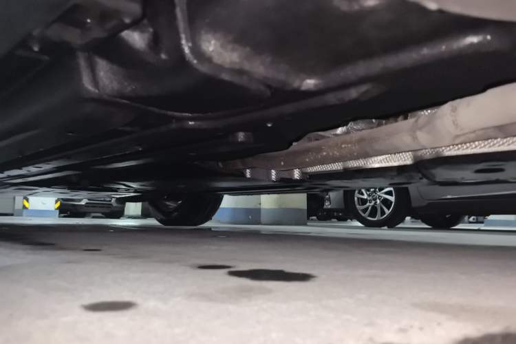 Used Porsche Macan 2021 Macan 2.0T Chassis Rear Left