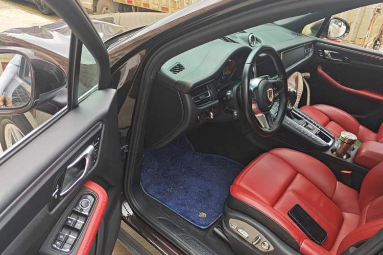 Used Porsche Macan 2021 Macan 2.0T Driver Seat