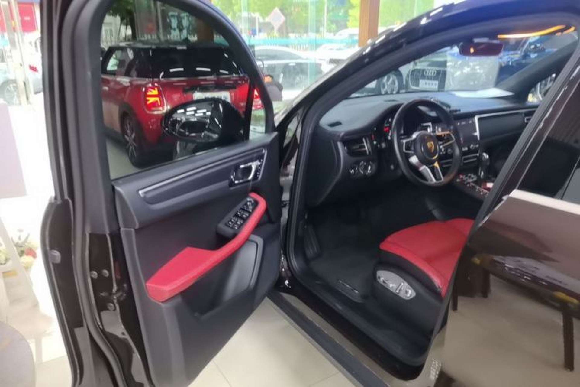 Used Porsche Macan 2021 Macan 2.0T Driver Seat