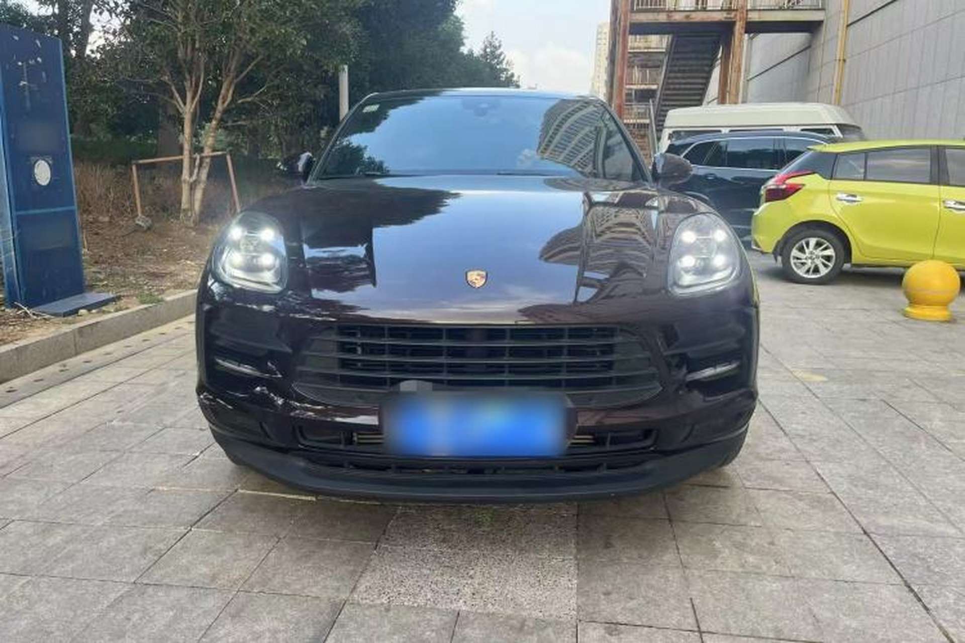Used Porsche Macan 2021 Macan 2.0T Exterior 3