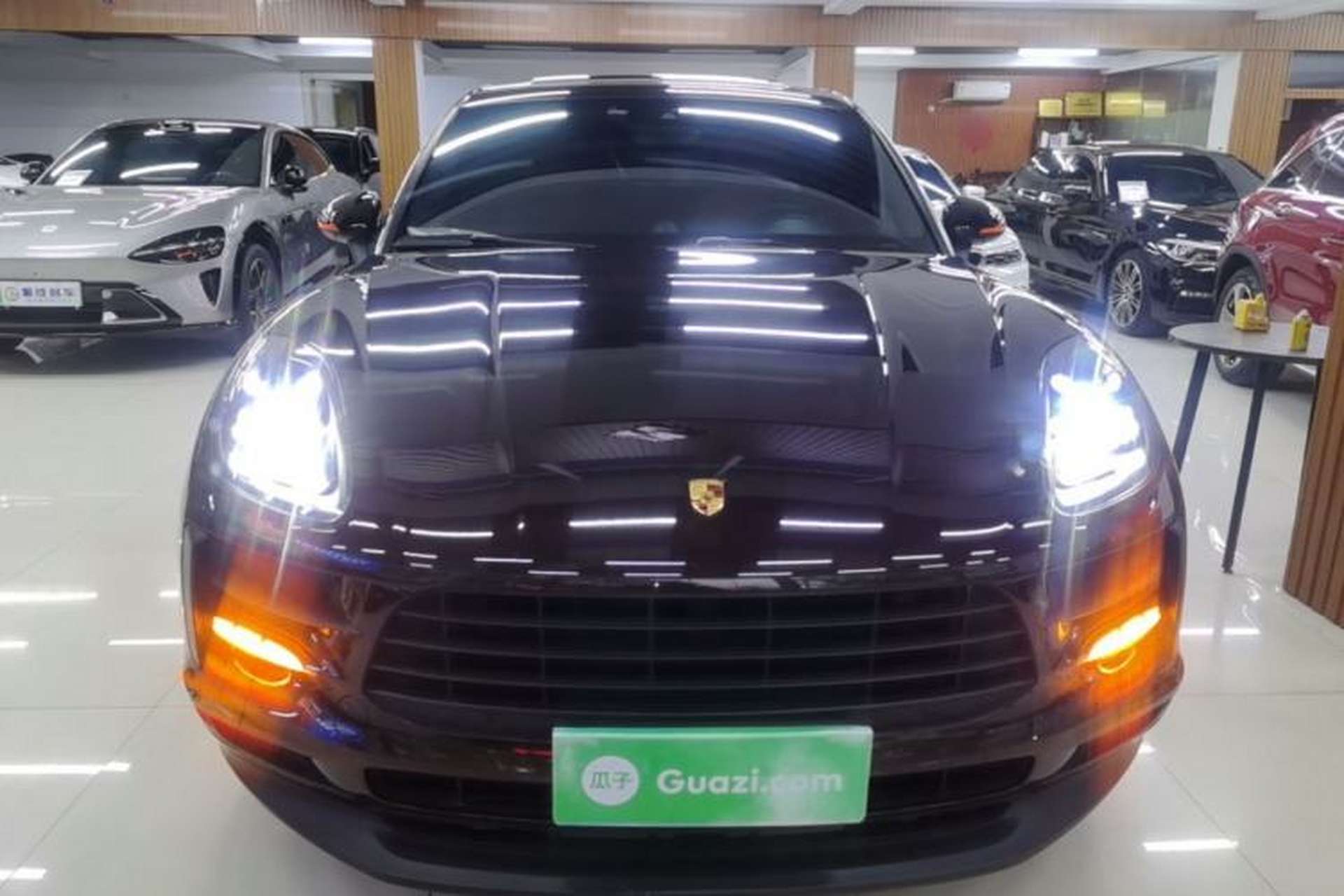 Used Porsche Macan 2021 Macan 2.0T Front