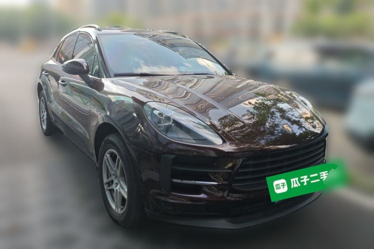 Used Porsche Macan 2021 Macan 2.0T Front Right 45 Deg