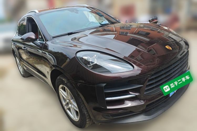 Used Porsche Macan 2021 Macan 2.0T Front Right 45 Deg