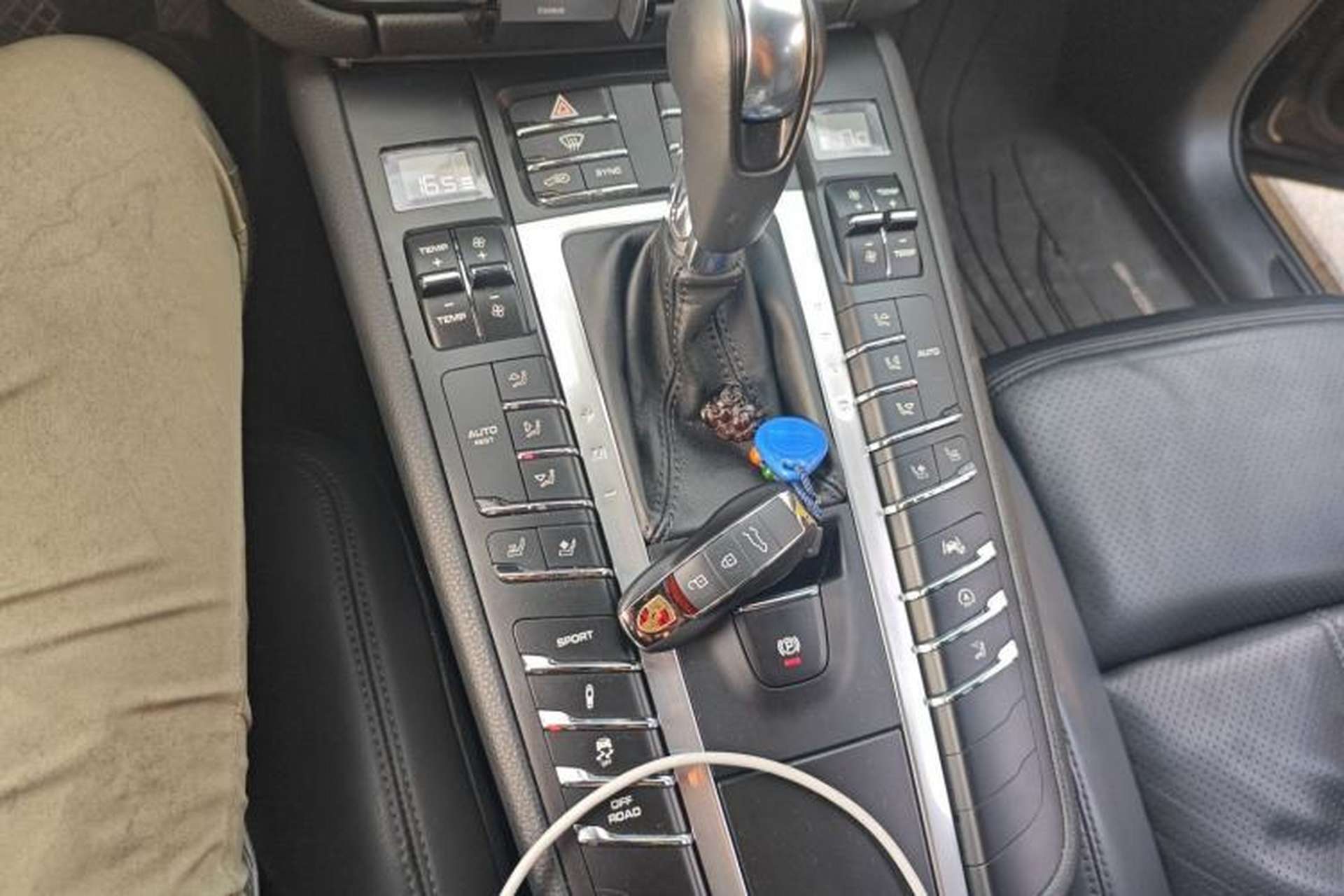 Used Porsche Macan 2021 Macan 2.0T Gear Lever