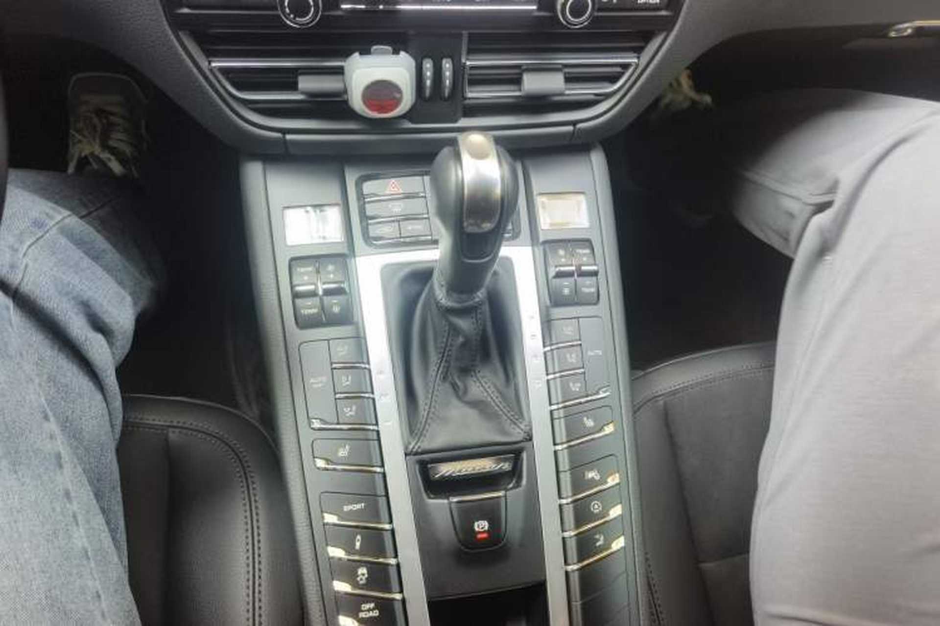 Used Porsche Macan 2021 Macan 2.0T Gear Lever