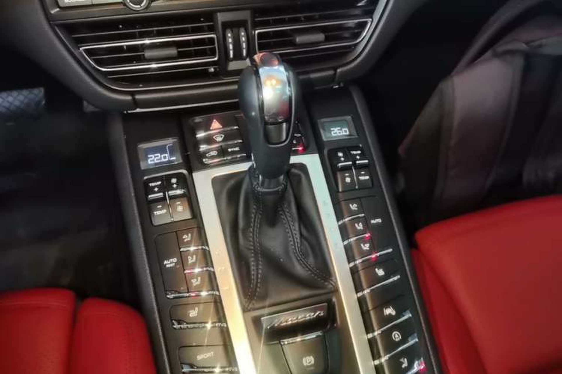 Used Porsche Macan 2021 Macan 2.0T Gear Lever