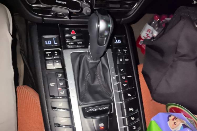 Used Porsche Macan 2021 Macan 2.0T Gear Lever