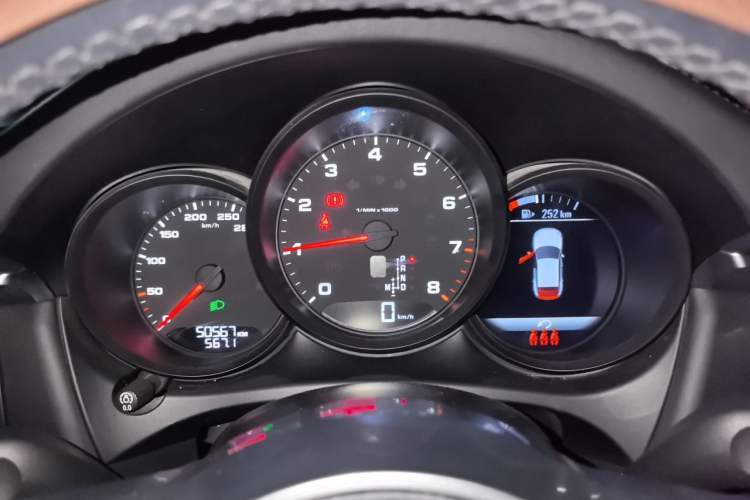 Used Porsche Macan 2021 Macan 2.0T Instrument Cluster