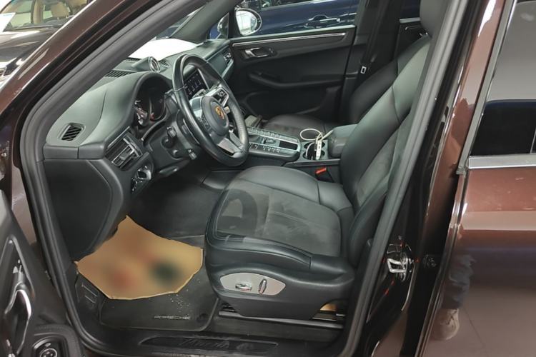 Used Porsche Macan 2021 Macan 2.0T Left Front Seat