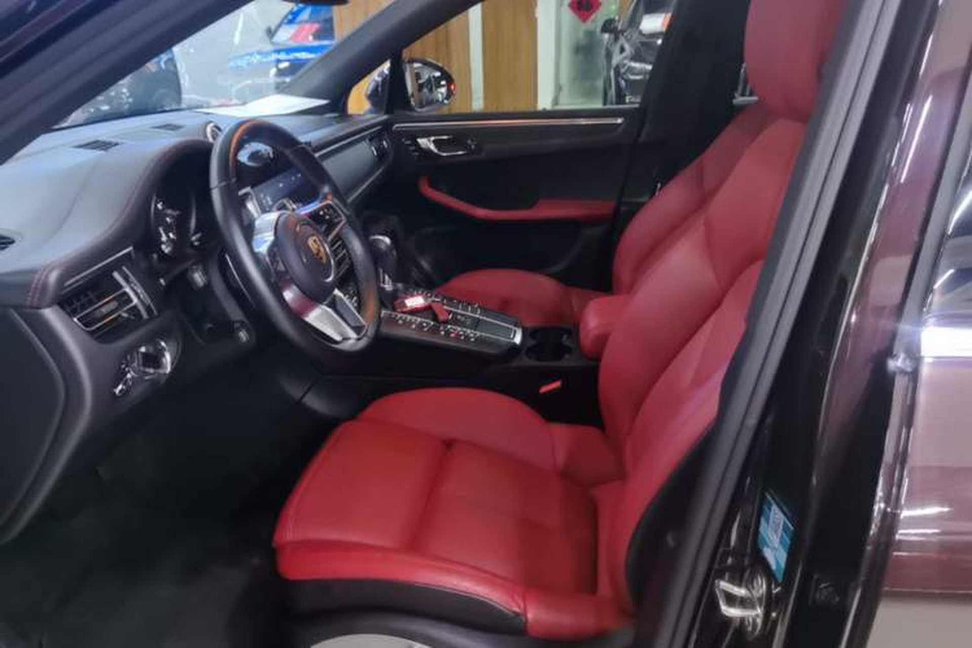 Used Porsche Macan 2021 Macan 2.0T Left Front Seat