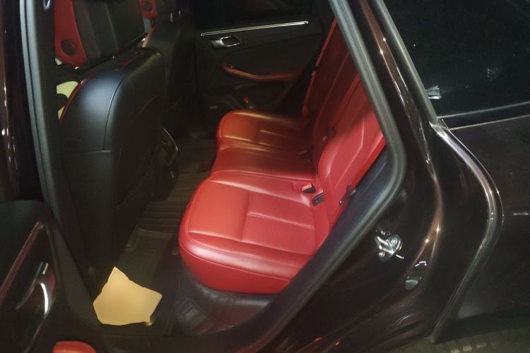 Used Porsche Macan 2021 Macan 2.0T Left Rear Seat