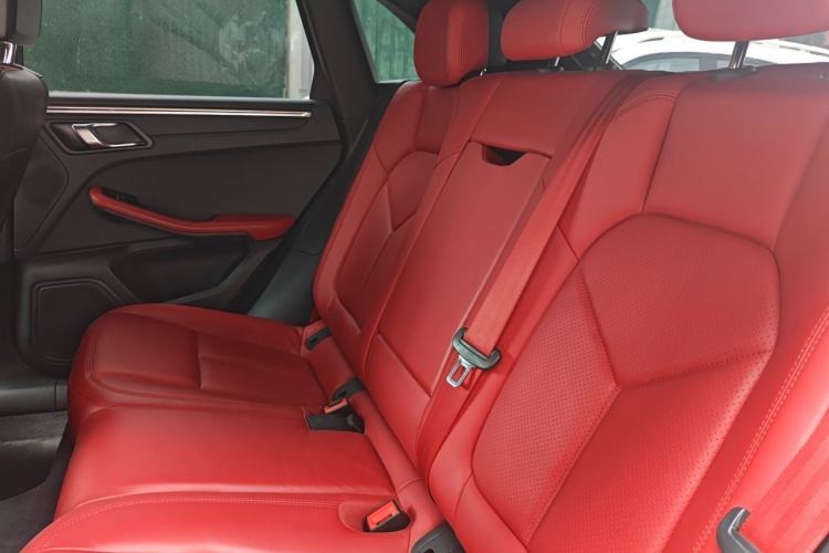 Used Porsche Macan 2021 Macan 2.0T Left Rear Seat