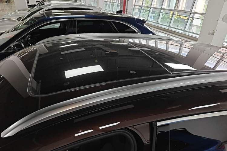 Used Porsche Macan 2021 Macan 2.0T Roof