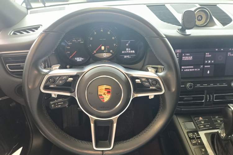 Used Porsche Macan 2021 Macan 2.0T Steering Wheel