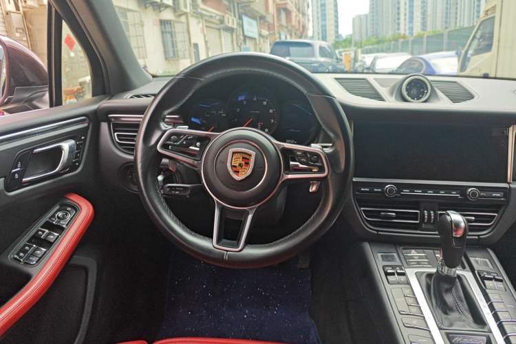Used Porsche Macan 2021 Macan 2.0T Steering Wheel