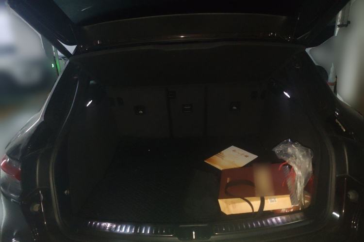 Used Porsche Macan 2021 Macan 2.0T Trunk