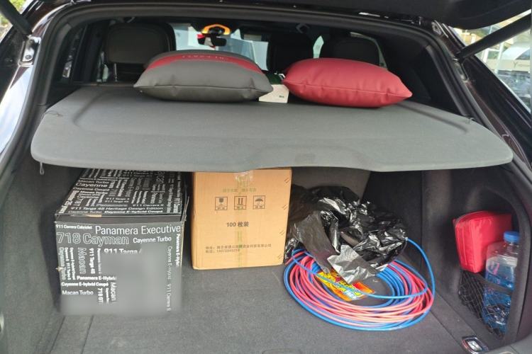Used Porsche Macan 2021 Macan 2.0T Trunk