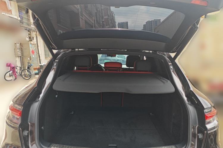 Used Porsche Macan 2021 Macan 2.0T Trunk