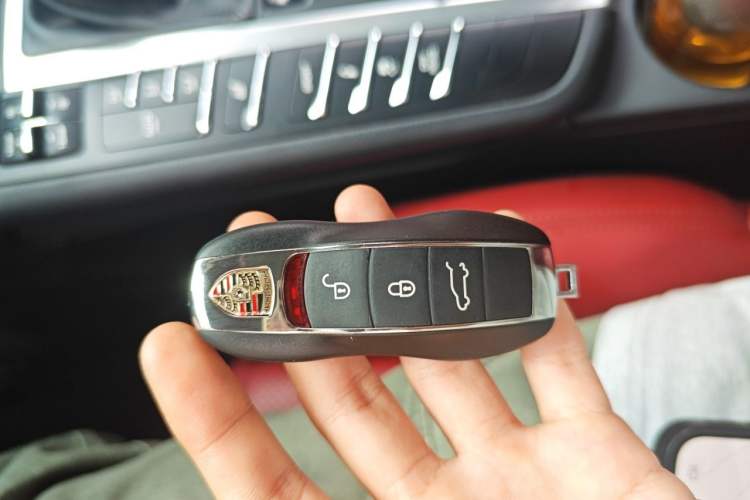 Used Porsche Macan 2021 Macan 2.0T Vehicle Key