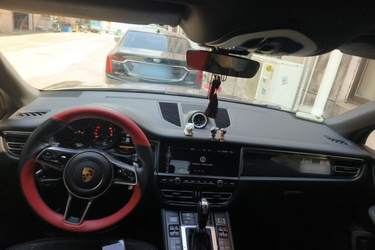 Used Porsche Macan 2021 Macan 2.0T Center Console
