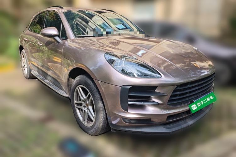 Used Porsche Macan 2021 Macan 2.0T Front Right 45 Deg