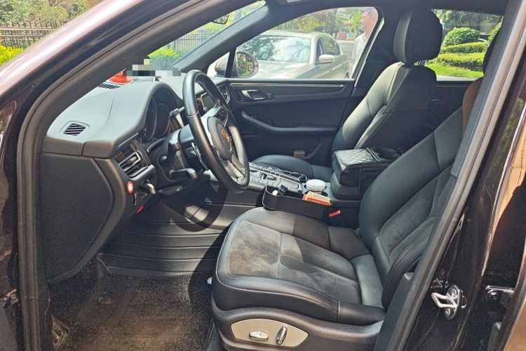 Used Porsche Macan 2021 Macan 2.0T Left Front Seat