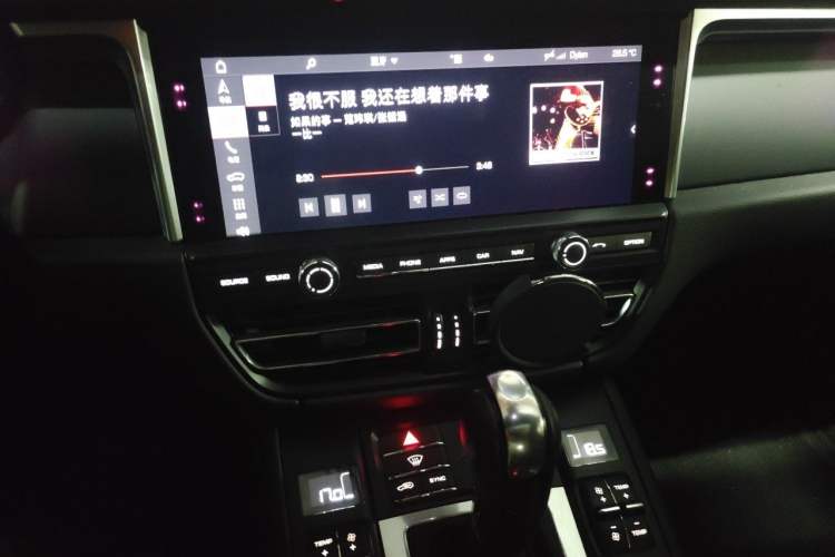 Used Porsche Macan 2021 Macan 2.0T Audio And AC Panel