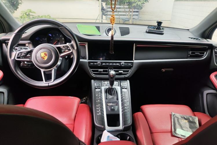 Used Porsche Macan 2021 Macan 2.0T Center Console
